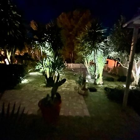 L'Oasi Una Pineta Sul Mare Кустоначи Экстерьер фото