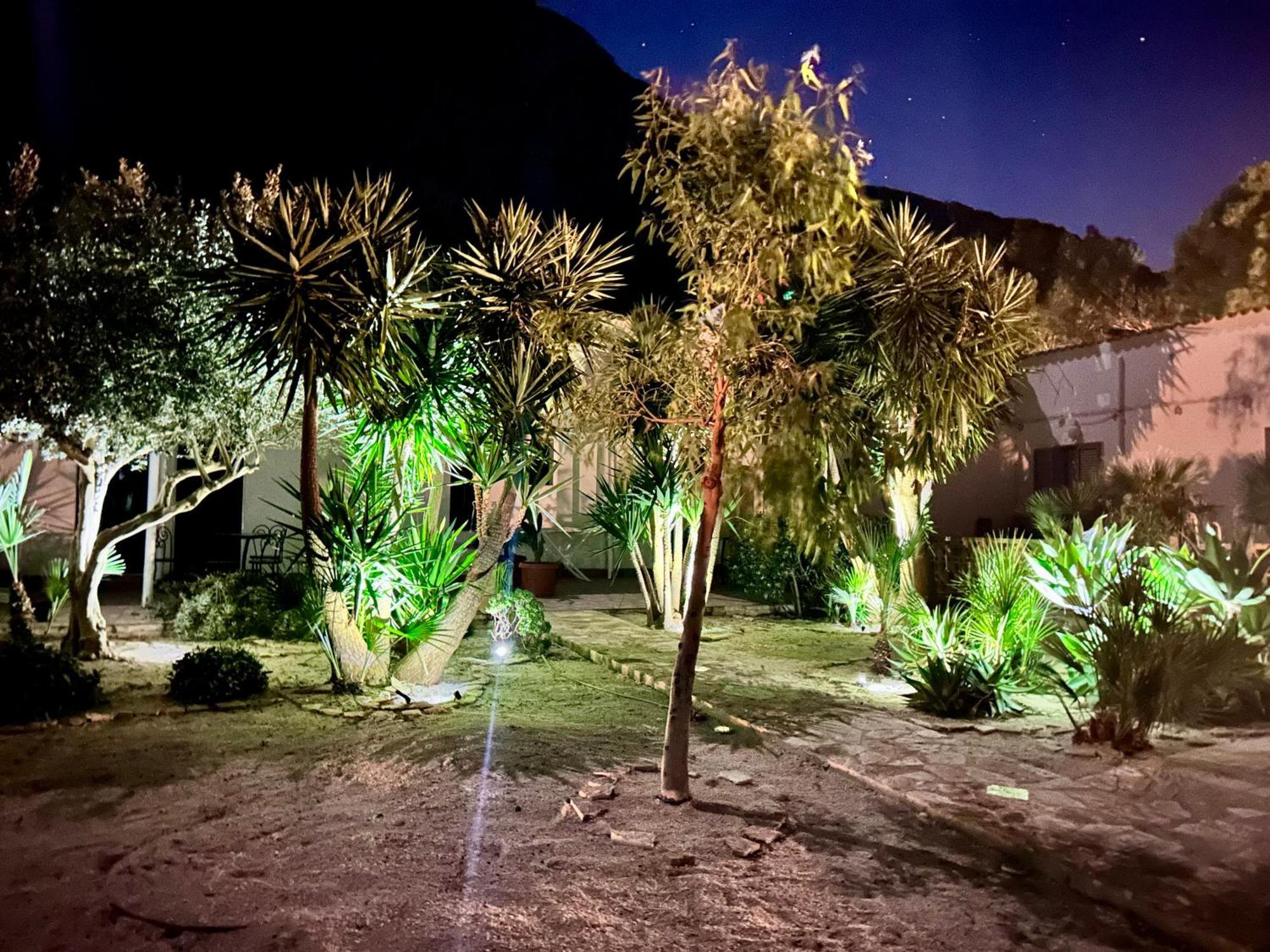 L'Oasi Una Pineta Sul Mare Кустоначи Экстерьер фото